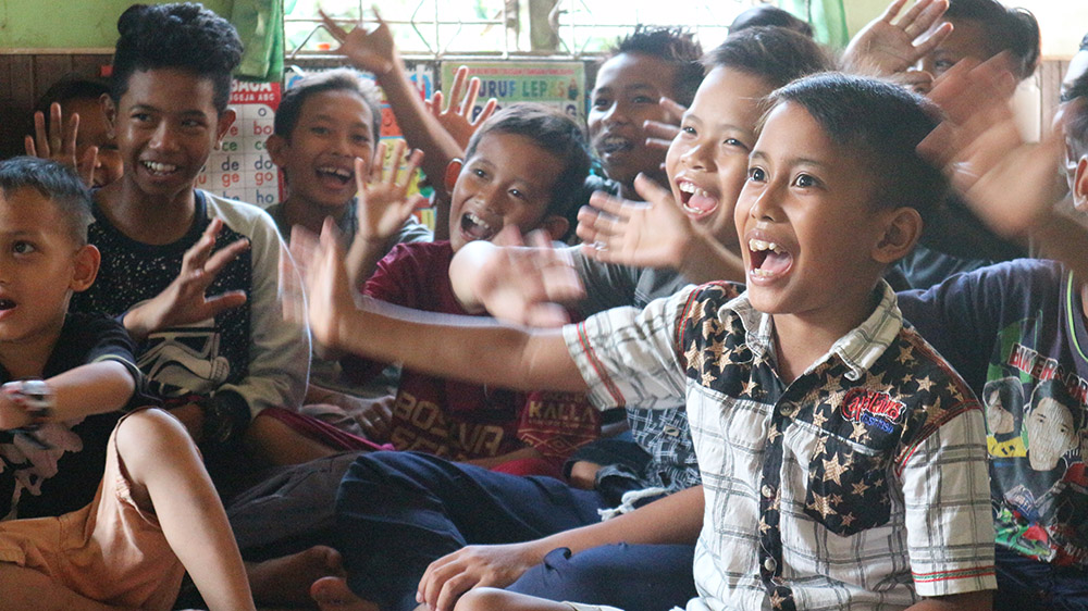 Responsibility in the Deeper Supply Chain: Farmers, Sub-Suppliers and Children in Rural Indonesia Learn About Child Rights 